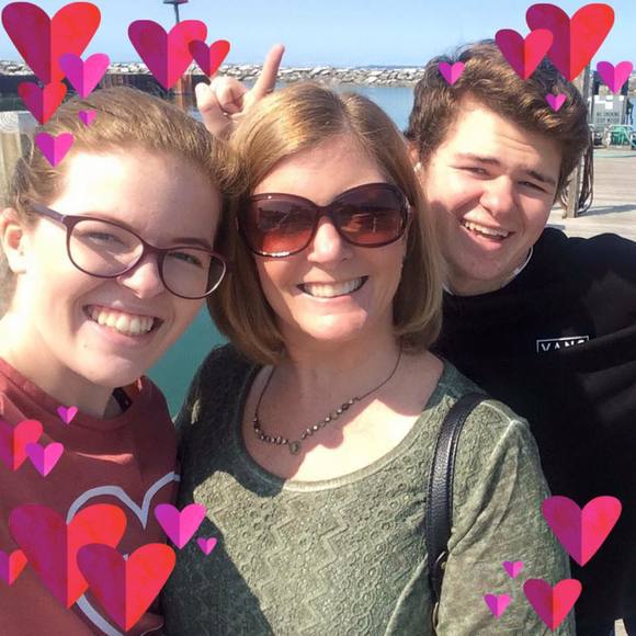 Meet your Posher, Cindy - Picture 1 of 1